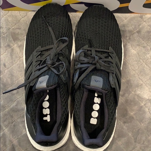 BRAND NEW ADIDAS BOOSTS - Picture 4 of 4